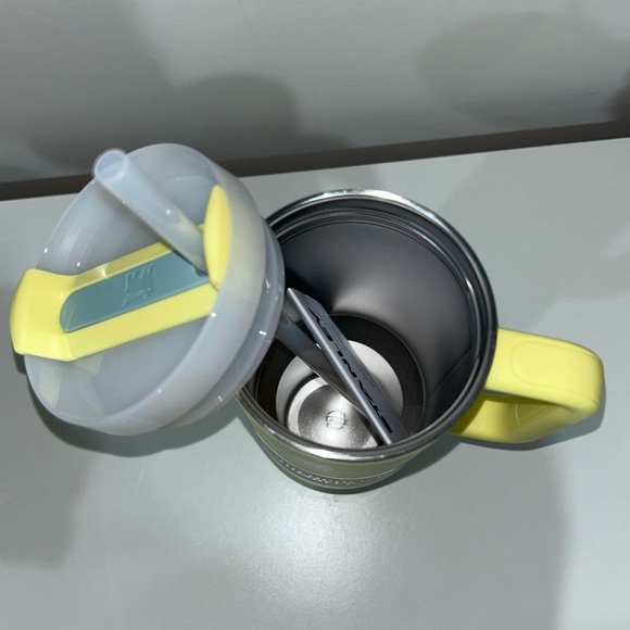 Stanley Exclusive Pomelo Yellow 40oz StainlessSteel Quencher H2.0 Tumbler - Picture 8 of 8